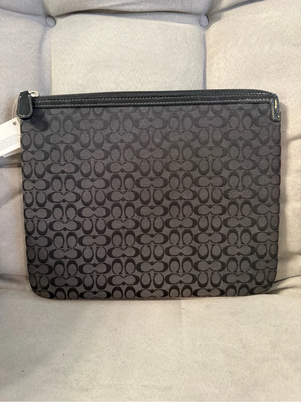 New IPad holderCoach Black Signature Canvas Zip Pouch🥳🥳❌❌ - Picture 3 of 5